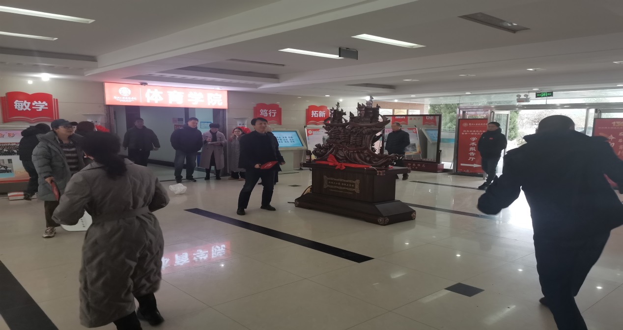 说明: C:\Users\hp\Documents\WeChat Files\wxid_5zgjx6gl93sr22\FileStorage\Temp\29799252556a69f975601155b0899c3.jpg